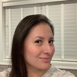 Meet your Posher, Gabriela